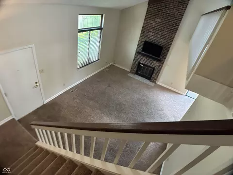 Living - 464 E St Clair St, Indianapolis, IN 46202 photo 2 of 4
