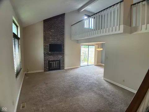 Living - 464 E St Clair St, Indianapolis, IN 46202 photo 1 of 4