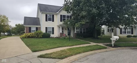 203 Woodside Ct, Brownsburg, IN 46112