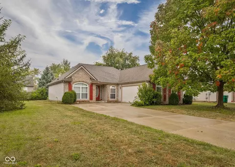 1856 Copeland Farms Dr, Greenfield, IN 46140