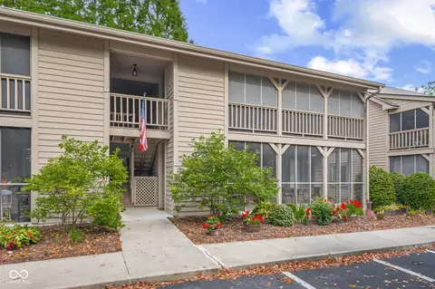 280 W Main St #B-8, Nashville, IN 47448