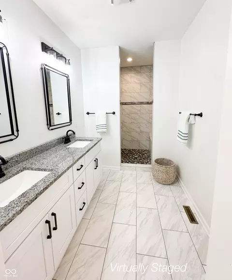 Bath - 112 Eagle Dr, Covington, IN 47932 photo 1 of 7