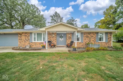 104 E Woodland Dr, Pendleton, IN 46064