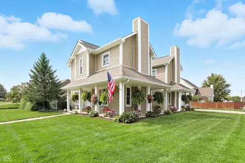 3250 Overlook Dr, Columbus, IN 47203