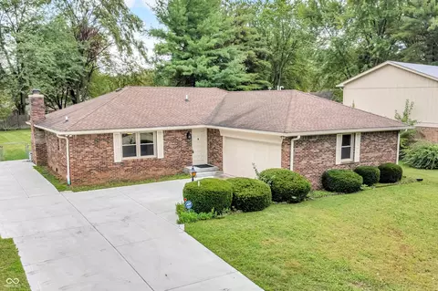 817 N Peterman Rd, Greenwood, IN 46142