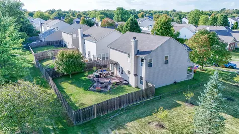 View/Area - 10953 Roundtree Rd, Fishers, IN 46037 photo 4 of 10