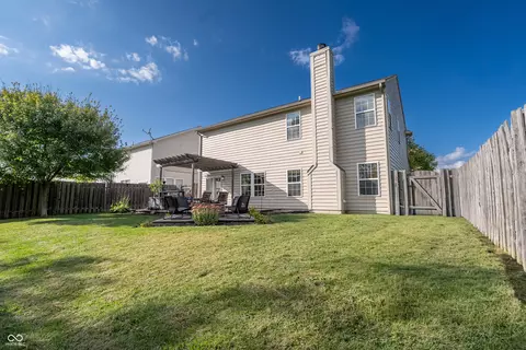 Exterior - 10953 Roundtree Rd, Fishers, IN 46037 photo 8 of 8
