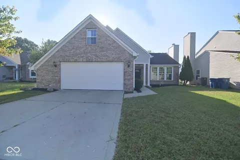 6407 Kelsey Dr, Indianapolis, IN 46268