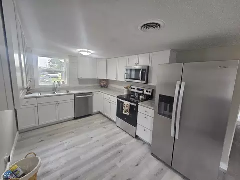 208 E Midway St, Colfax, IN 46035 photo 17