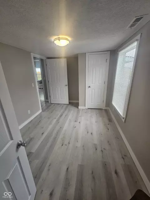 208 E Midway St, Colfax, IN 46035 photo 9