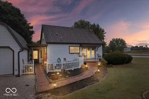 6 Centerbrook Dr, Franklin, IN 46131