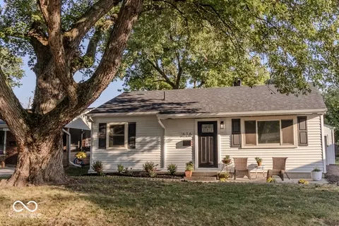 616 Lonsvale Dr, Anderson, IN 46013