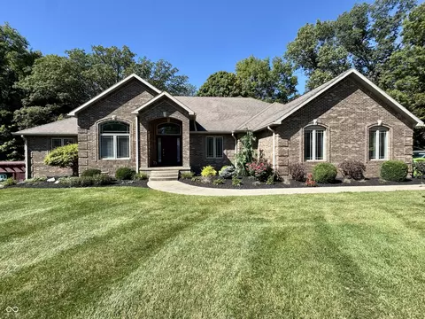 1345 S Oakridge Ln, Crawfordsville, IN 47933