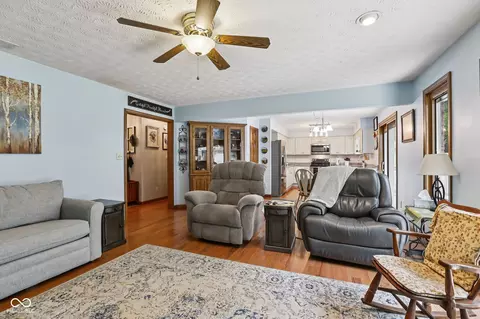 591 Crestpoint Ln, Plainfield, IN 46168 photo 9
