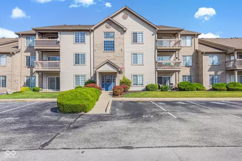 239 Legends Creek Way #205, Indianapolis, IN 46229