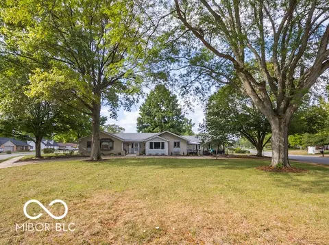 Exterior - 265 Raintree Dr, Danville, IN 46122 photo 3 of 12