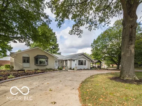 Exterior - 265 Raintree Dr, Danville, IN 46122 photo 1 of 12