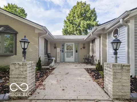Exterior - 265 Raintree Dr, Danville, IN 46122 photo 9 of 12