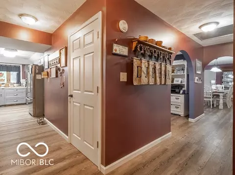 Entry Way - 265 Raintree Dr, Danville, IN 46122 photo 1 of 3