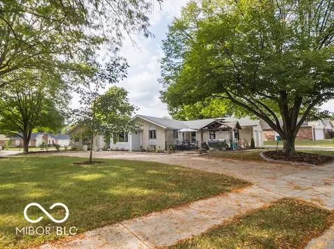 Exterior - 265 Raintree Dr, Danville, IN 46122 photo 5 of 12