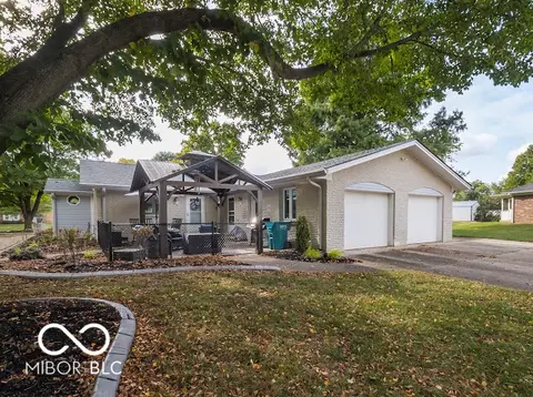 Exterior - 265 Raintree Dr, Danville, IN 46122 photo 4 of 12