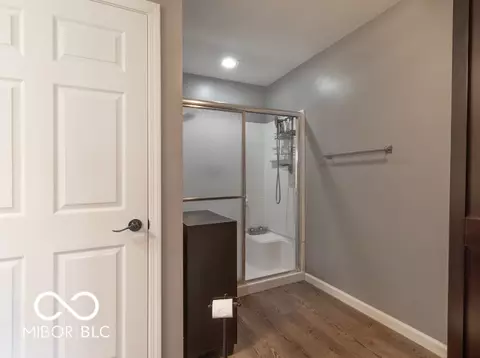Bath - 265 Raintree Dr, Danville, IN 46122 photo 3 of 4