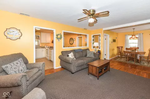 127 W Central Way, Pendleton, IN 46064 photo 9