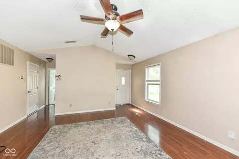 9674 W Lantern Ln, Pendleton, IN 46064 photo 4