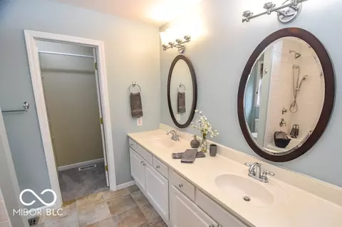 Bath - 4592 E Donington Dr, Bloomington, IN 47401 photo 1 of 3