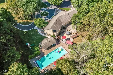 8215 Sunray Ct, Indianapolis, IN 46278