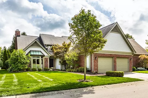 9271 Spring Lakes Dr, Indianapolis, IN 46260