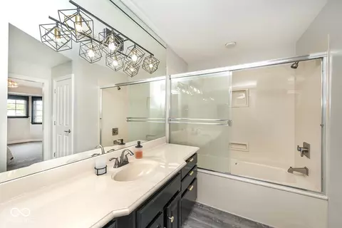 Bath - 11369 Easterly Blvd, Fishers, IN 46037 photo 4 of 5