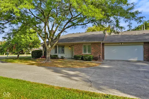 7515 Farm View Cir E, Indianapolis, IN 46256