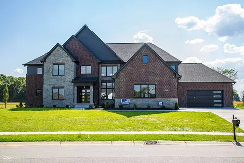 3874 Chapel Hill Ct, Bargersville, IN 46106