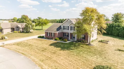 View/Area - 6933 Knoll Crest Way, Pendleton, IN 46064 photo 2 of 3