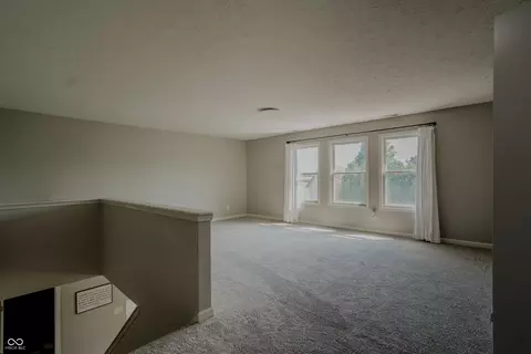 Living - 6933 Knoll Crest Way, Pendleton, IN 46064 photo 3 of 3