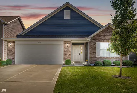 2561 Bridlewood Dr, Franklin, IN 46131