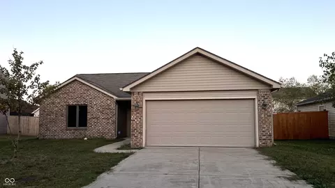 1209 Half Moon Ln, Cicero, IN 46034