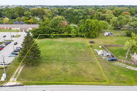 9020 E 16th St, Indianapolis, IN 46229