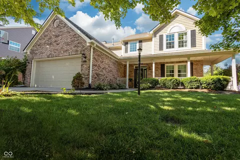 1628 Woodstock Dr, Brownsburg, IN 46112