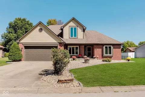 6548 Springview Dr, Avon, IN 46123