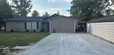 9763 E Ohio Ave, Terre Haute, IN 47803