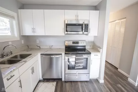 Kitchen - 8243 E 48th St, Lawrence, IN 46226 photo 2 of 2