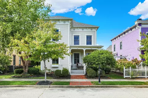 13054 Deerstyne Green St, Carmel, IN 46032