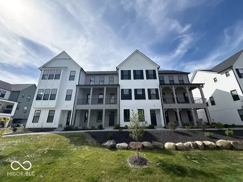 851 Ashdown Ln, Carmel, IN 46032