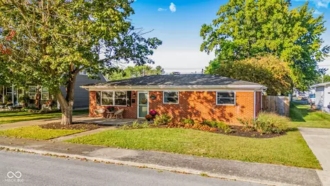 814 N East St, Tipton, IN 46072