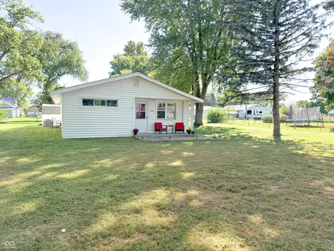 515 E Water St, Linden, IN 47955
