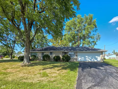 510 NE C St, Linton, IN 47441