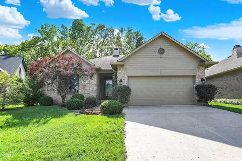 1603 Oakmere Way, Greenwood, IN 46142
