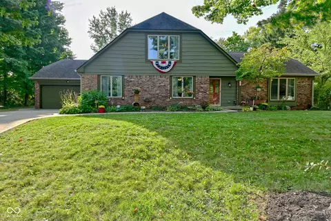 267 Queensway Dr, Avon, IN 46123